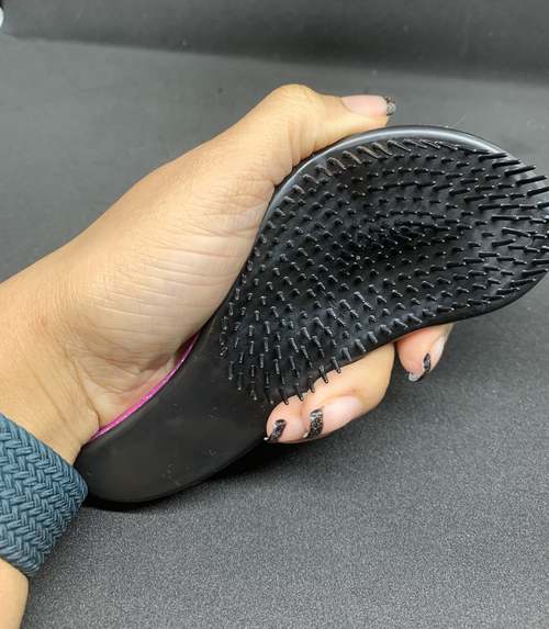 Wet/Dry Ergonomic Palm Held Easy Gripping Teasing Detangle Hair Brush Free Ship Detangle Brush Coily Hair Care